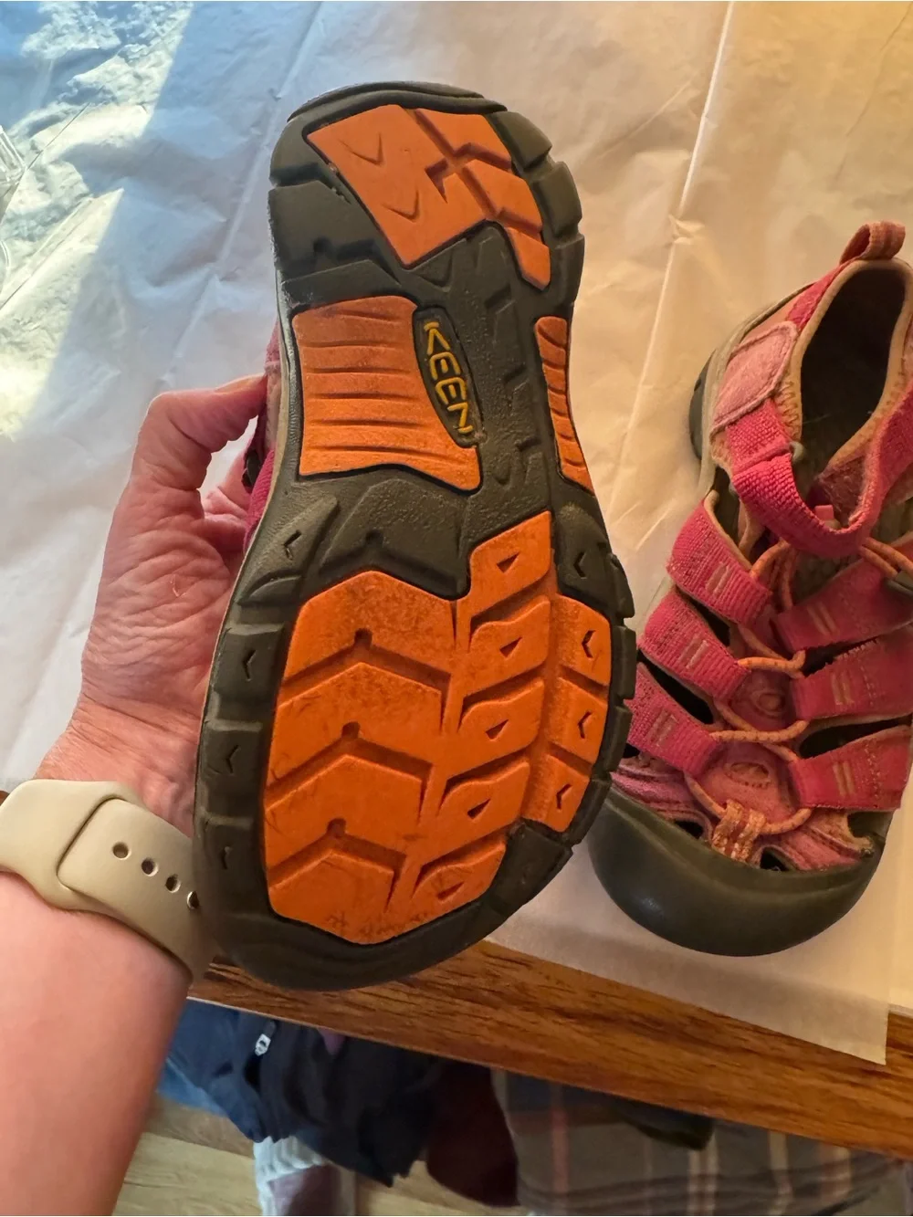KEEN Kids Pink Outdoor Sandal Shoes size youth 1